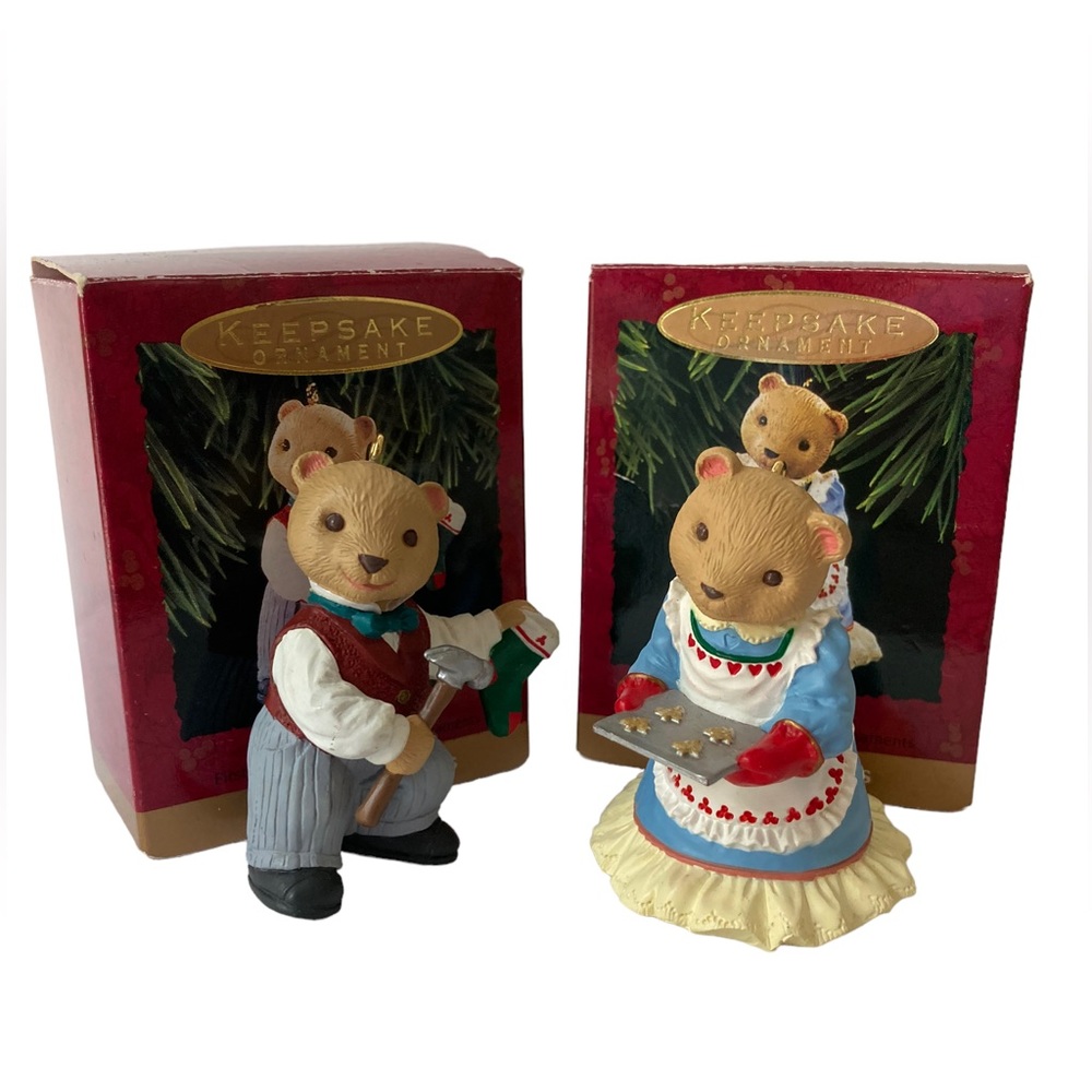 Set‎ - Hallmark Keepsake Ornaments The Bearingers Mama Papa Bears 1993